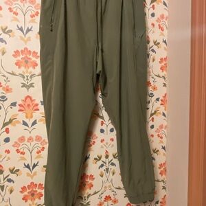 All in Motion Women’s Green Fleece-Lined Joggers